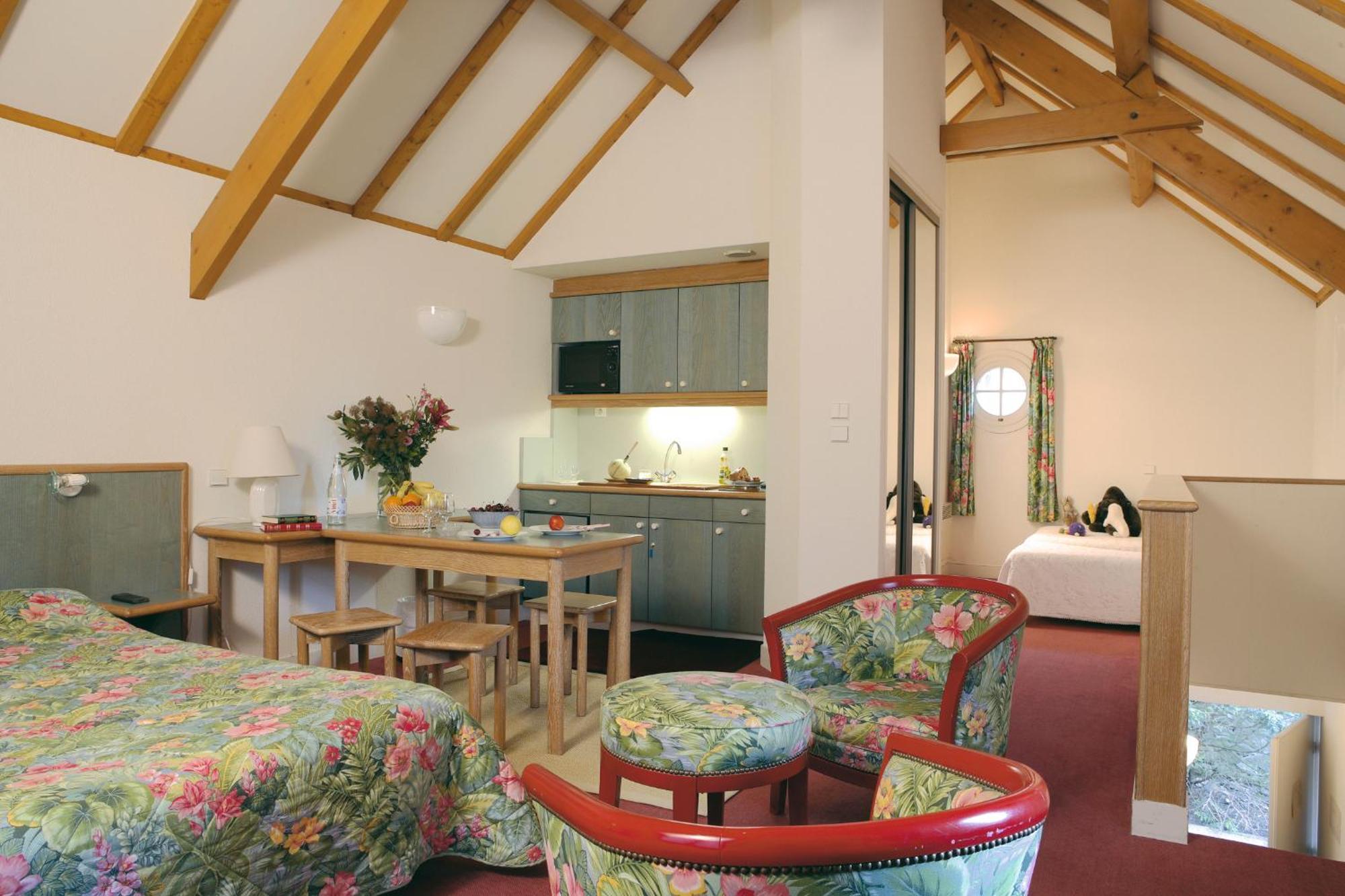 Cit'Hotel Avallon Vauban Exteriör bild