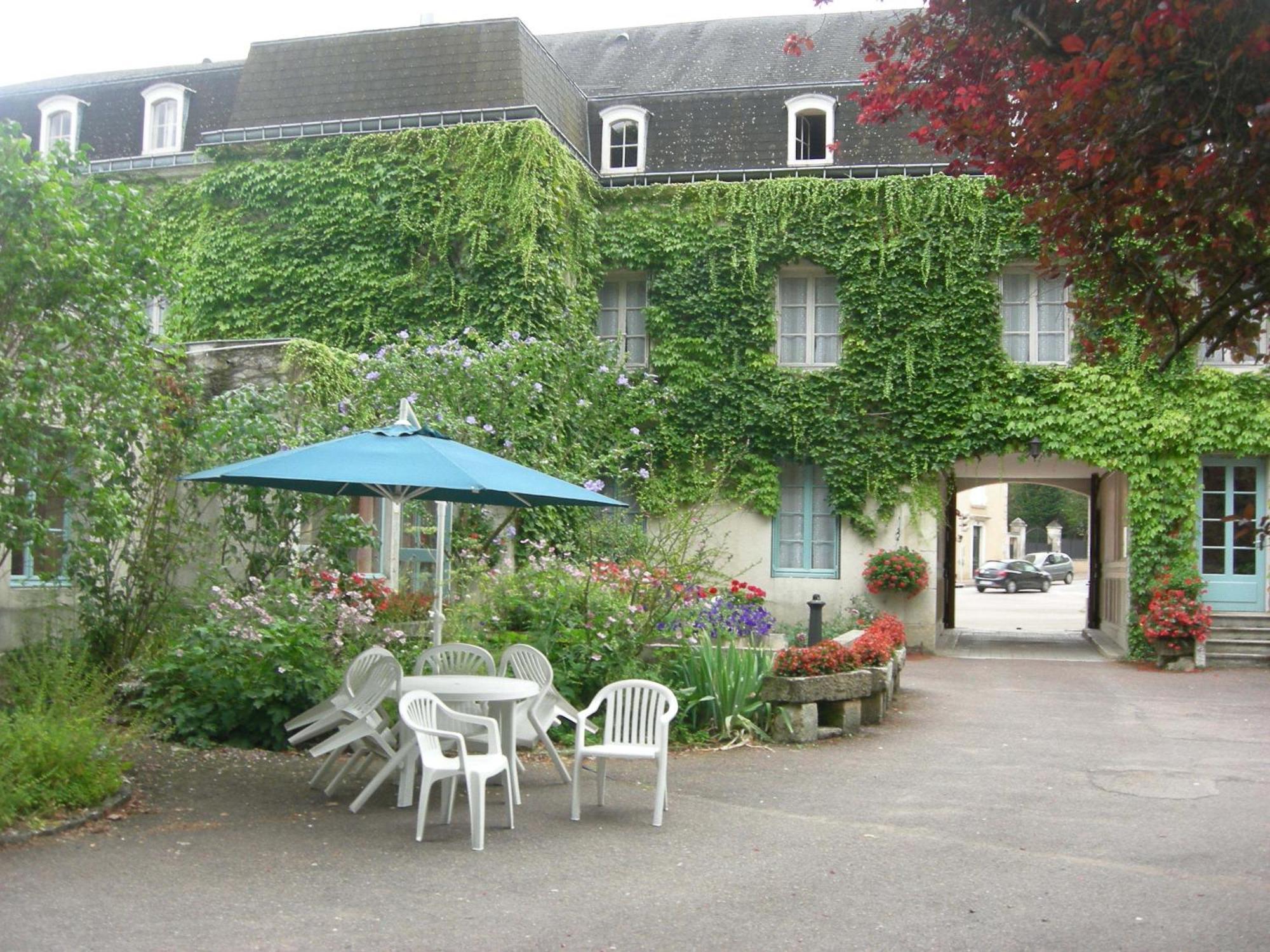 Cit'Hotel Avallon Vauban Exteriör bild
