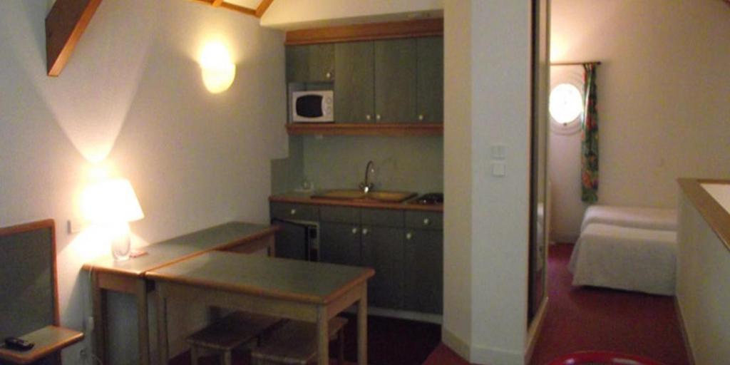 Cit'Hotel Avallon Vauban Rum bild